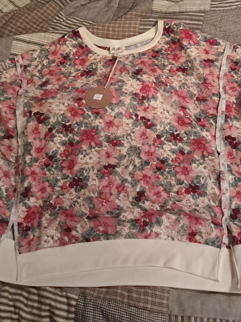 BIBI Floral Ligjtweight Corduroy Pullover Top in Pink